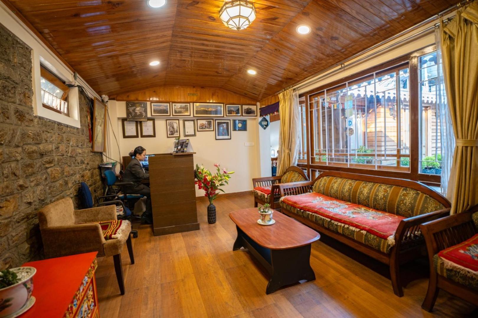 Muscatel Nirvana - At The Mall Road Darjeeling  Exterior foto